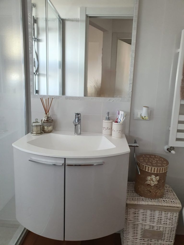 Ristrutturazione Appartamento in condominio in via Panoramica Riccione - bagno